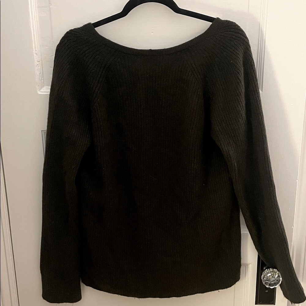 V-Neck Ribbed Sweater - Picture 5 of 7